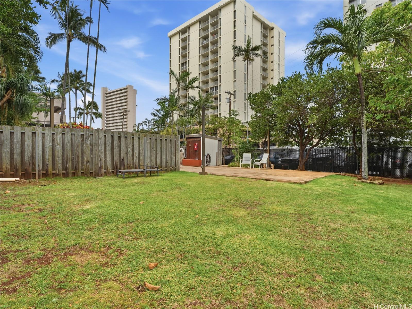 2724 Kahoaloha Lane  Unit 1805