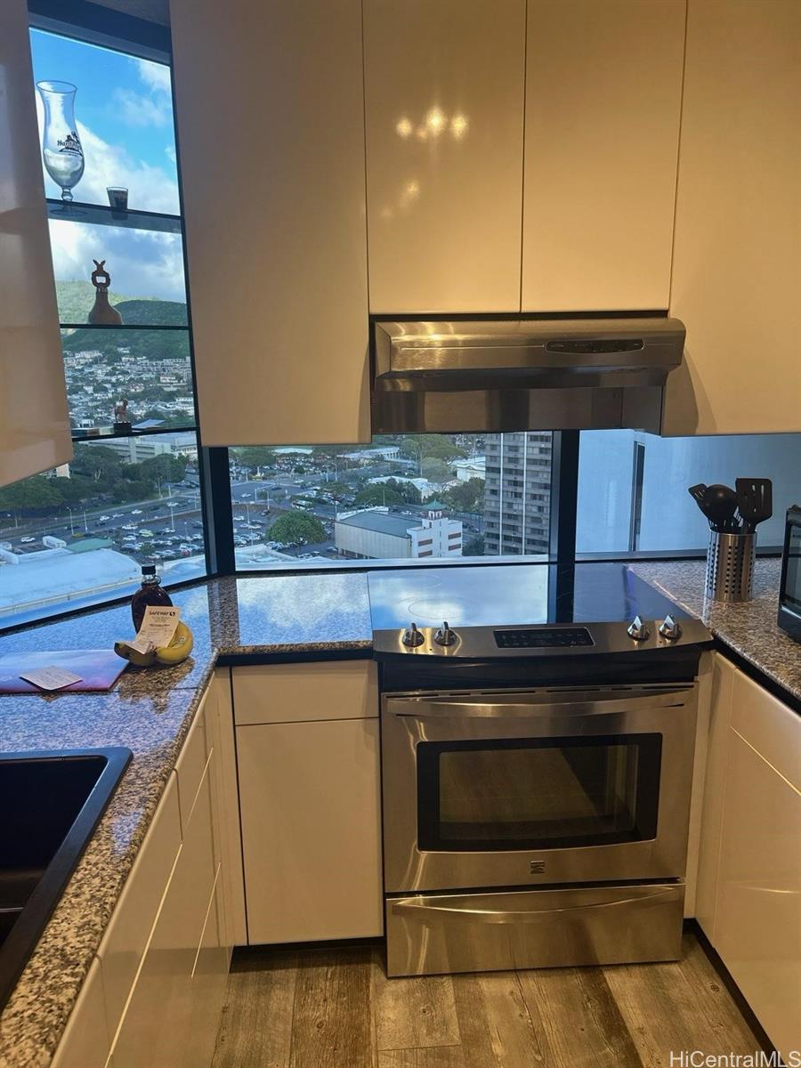 1212 Nuuanu Avenue  Unit 2406