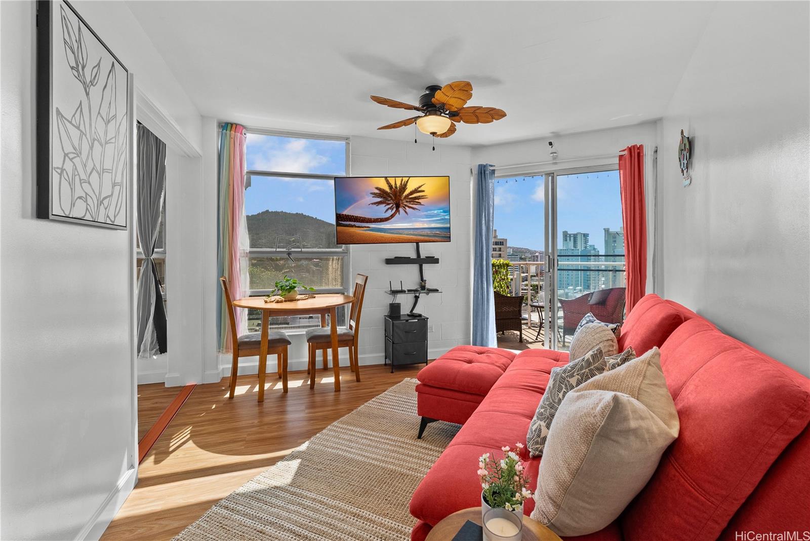 1031 Maunaihi Place 301