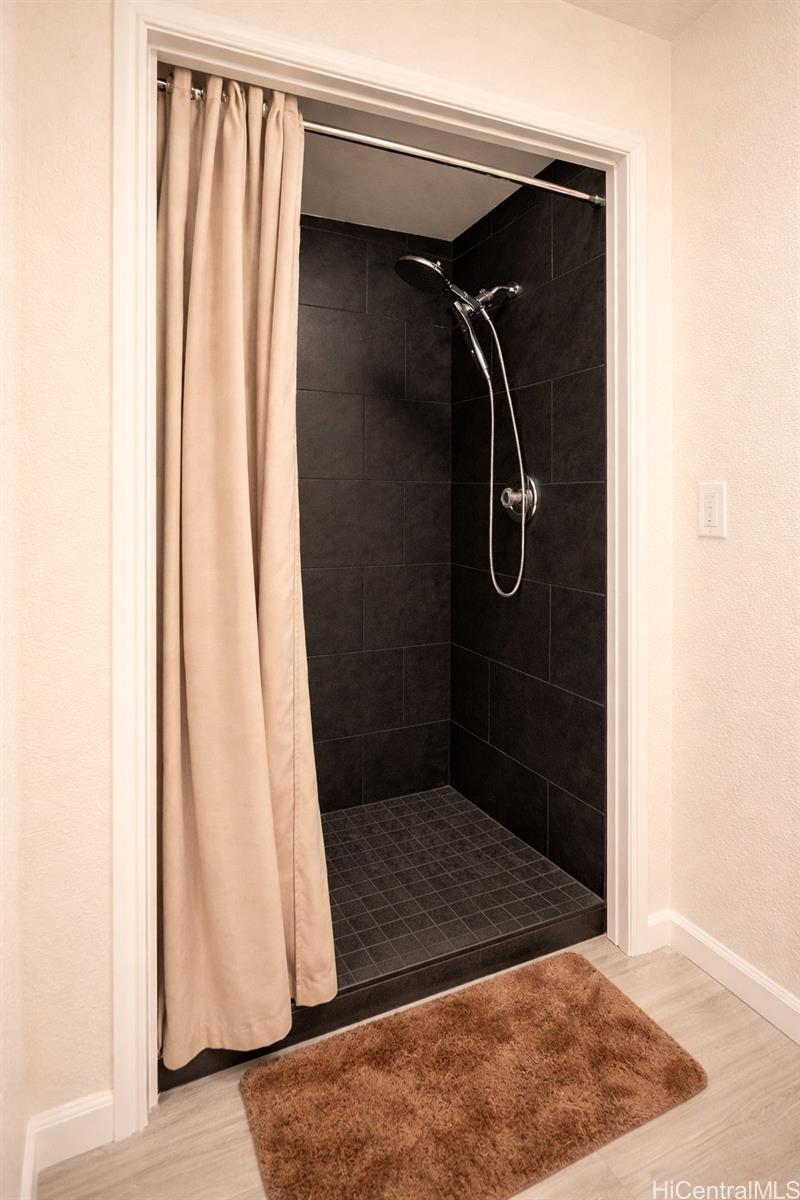 594 Mananai Place  Unit 21A