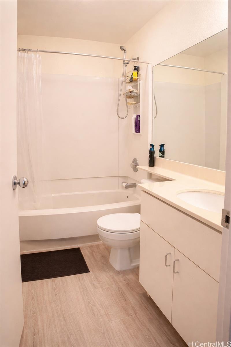 594 Mananai Place  Unit 21A