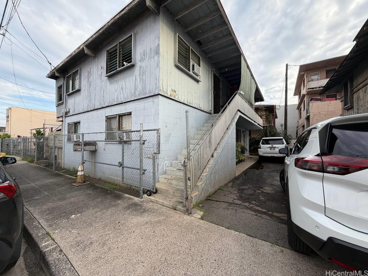 1649 Democrat Street