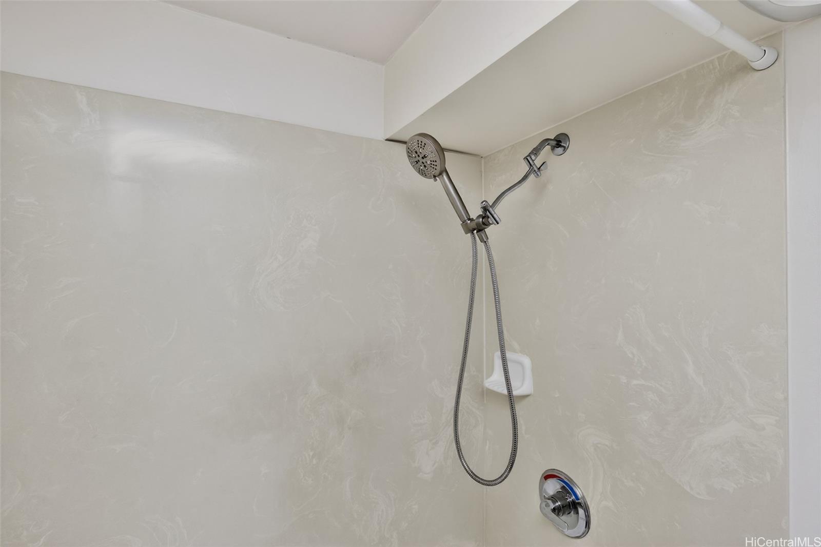 855 Makahiki Way  Unit 207