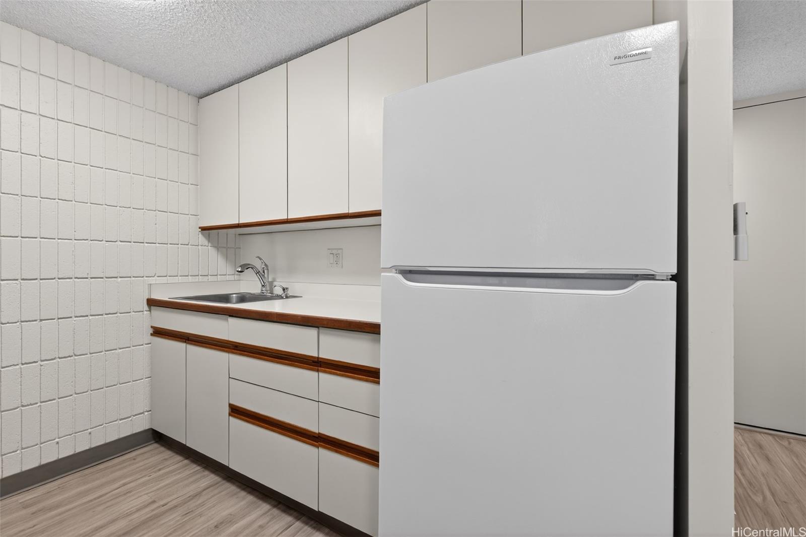 855 Makahiki Way  Unit 207