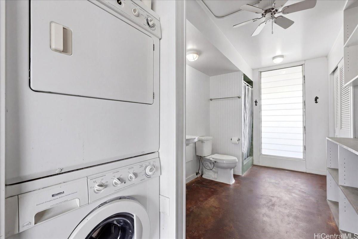 2895 Kalakaua Avenue  Unit 207