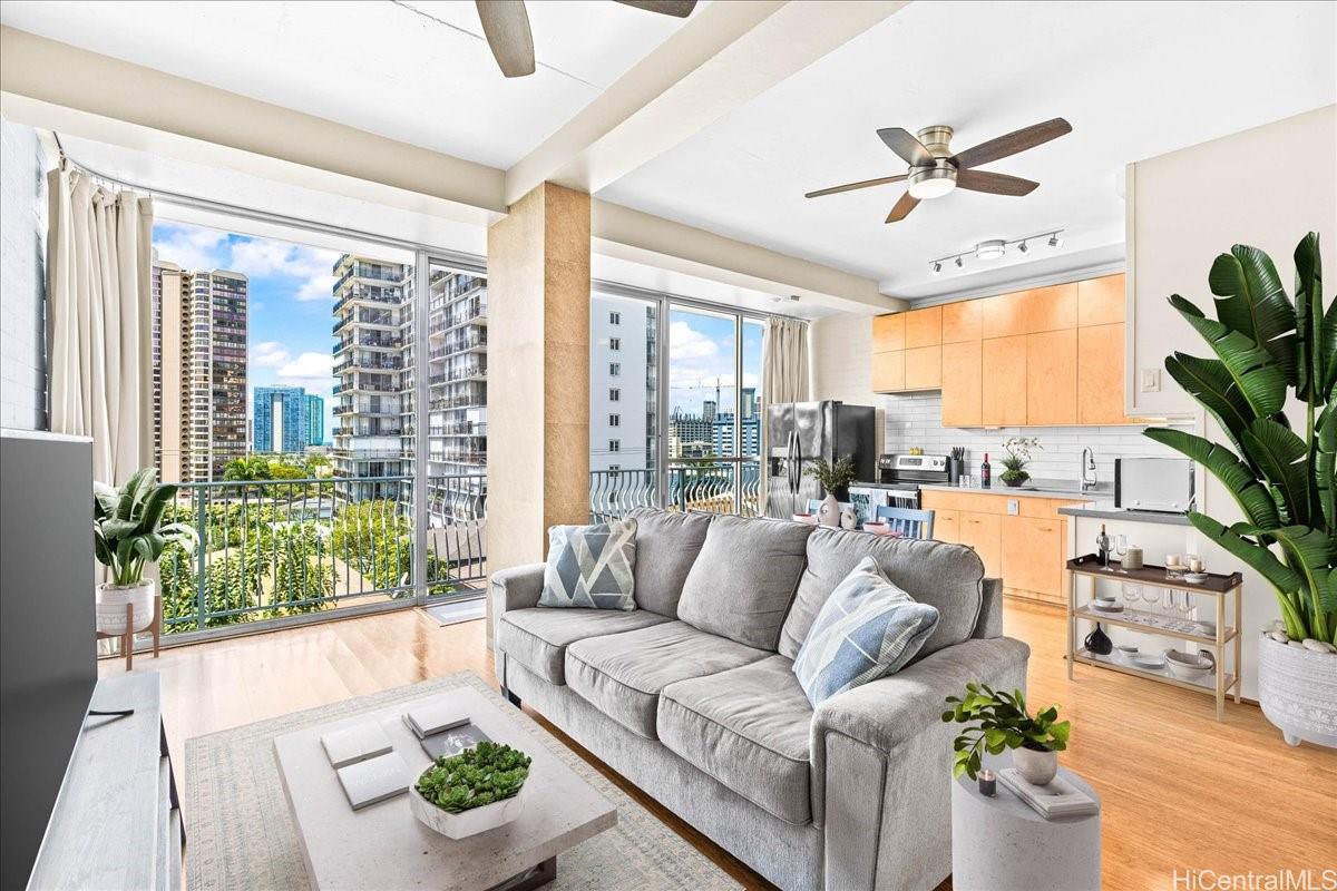 1020 Green Street PH2