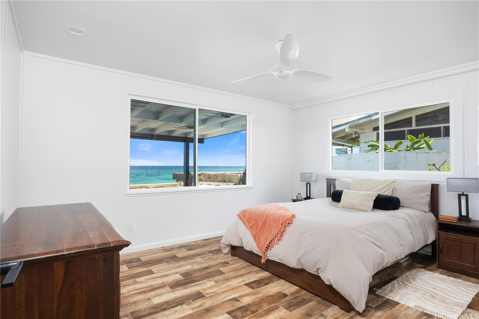 68-695 Farrington Highway