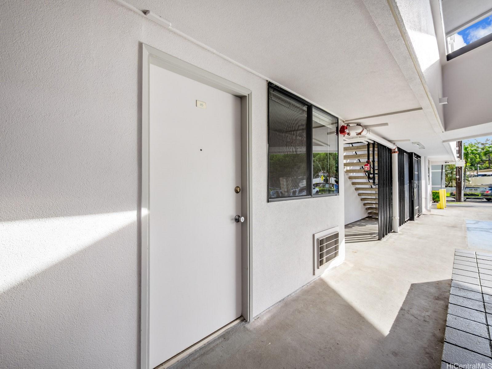2860 Waialae Avenue  Unit 115