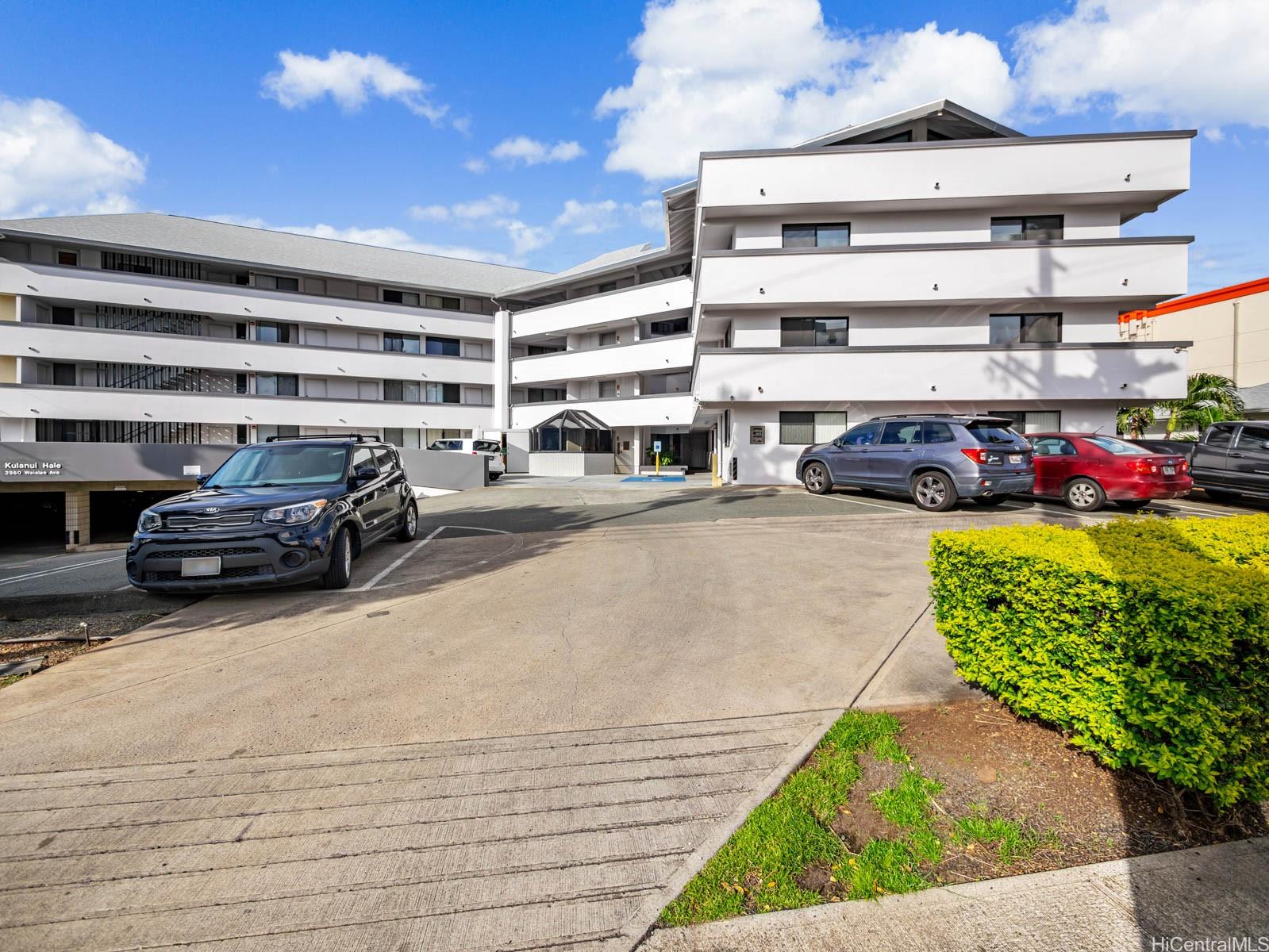 2860 Waialae Avenue  Unit 115