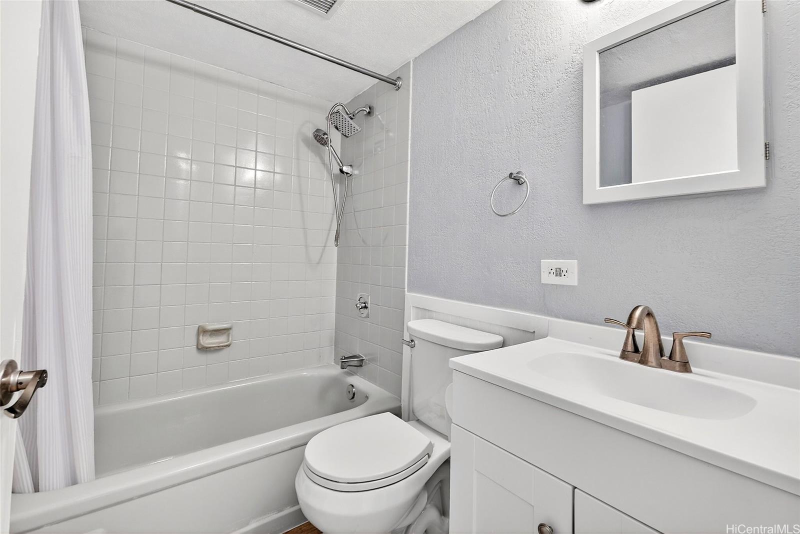 1260 Richard Lane  Unit B-602