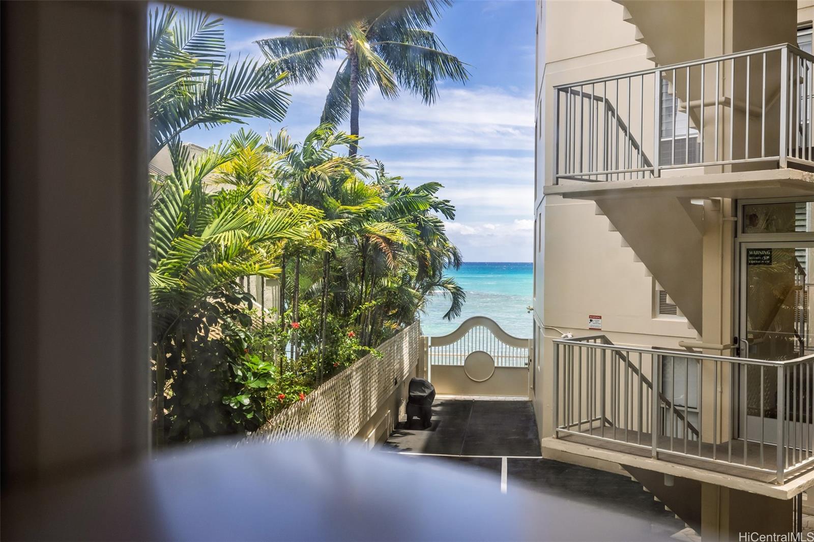 2801 Coconut Avenue  Unit 2D