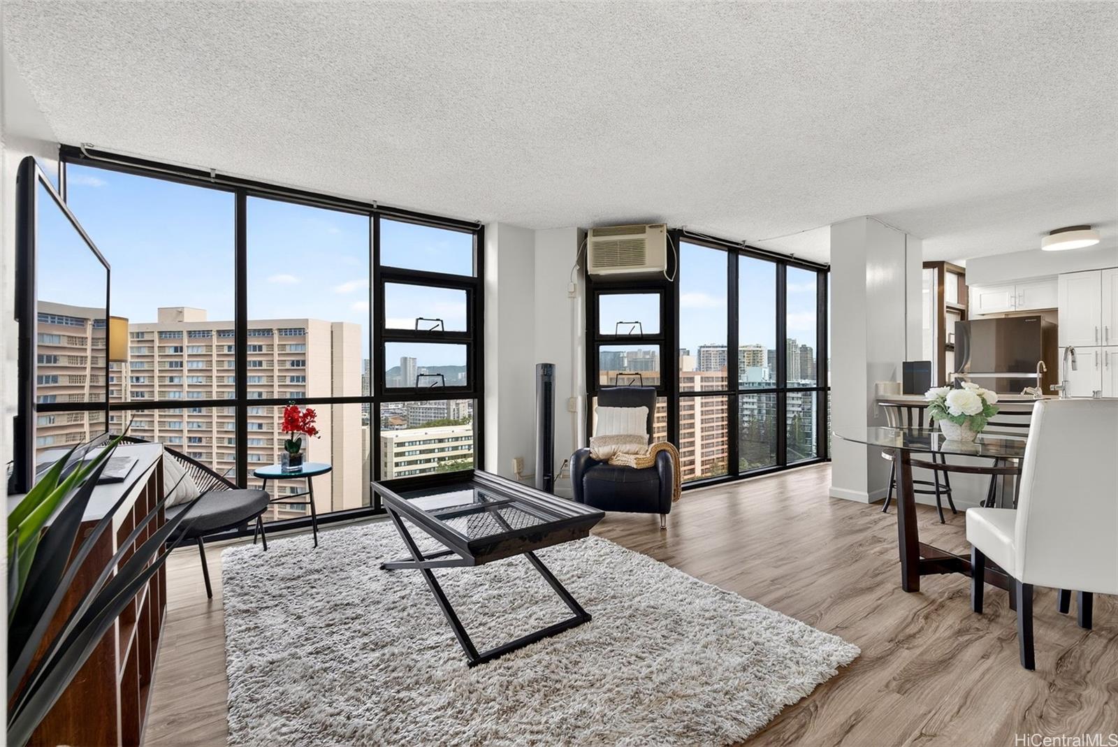 930 Kaheka Street 1705