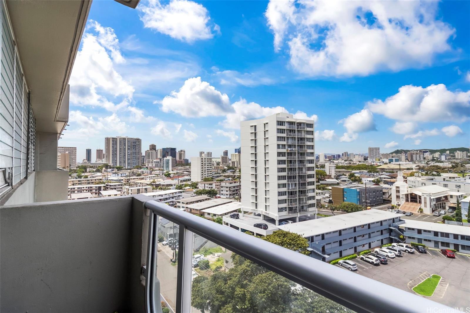 2637 Kuilei Street  Unit A104
