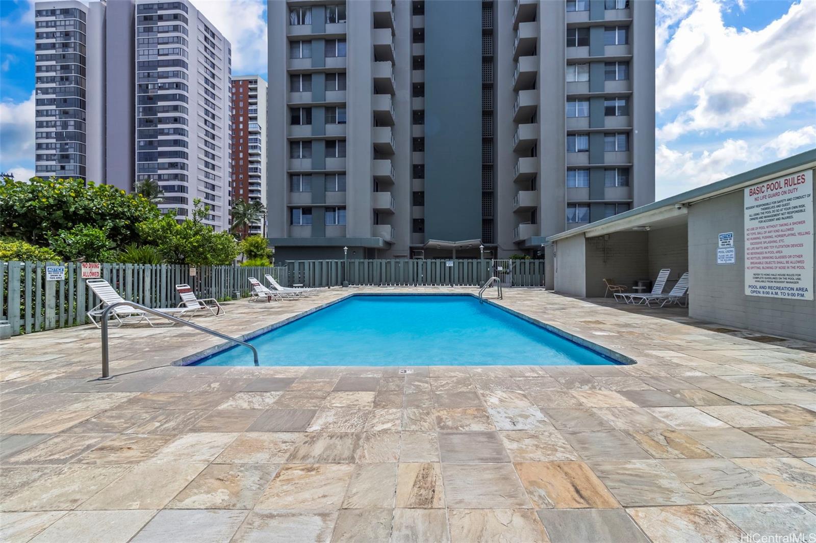 2637 Kuilei Street  Unit A104