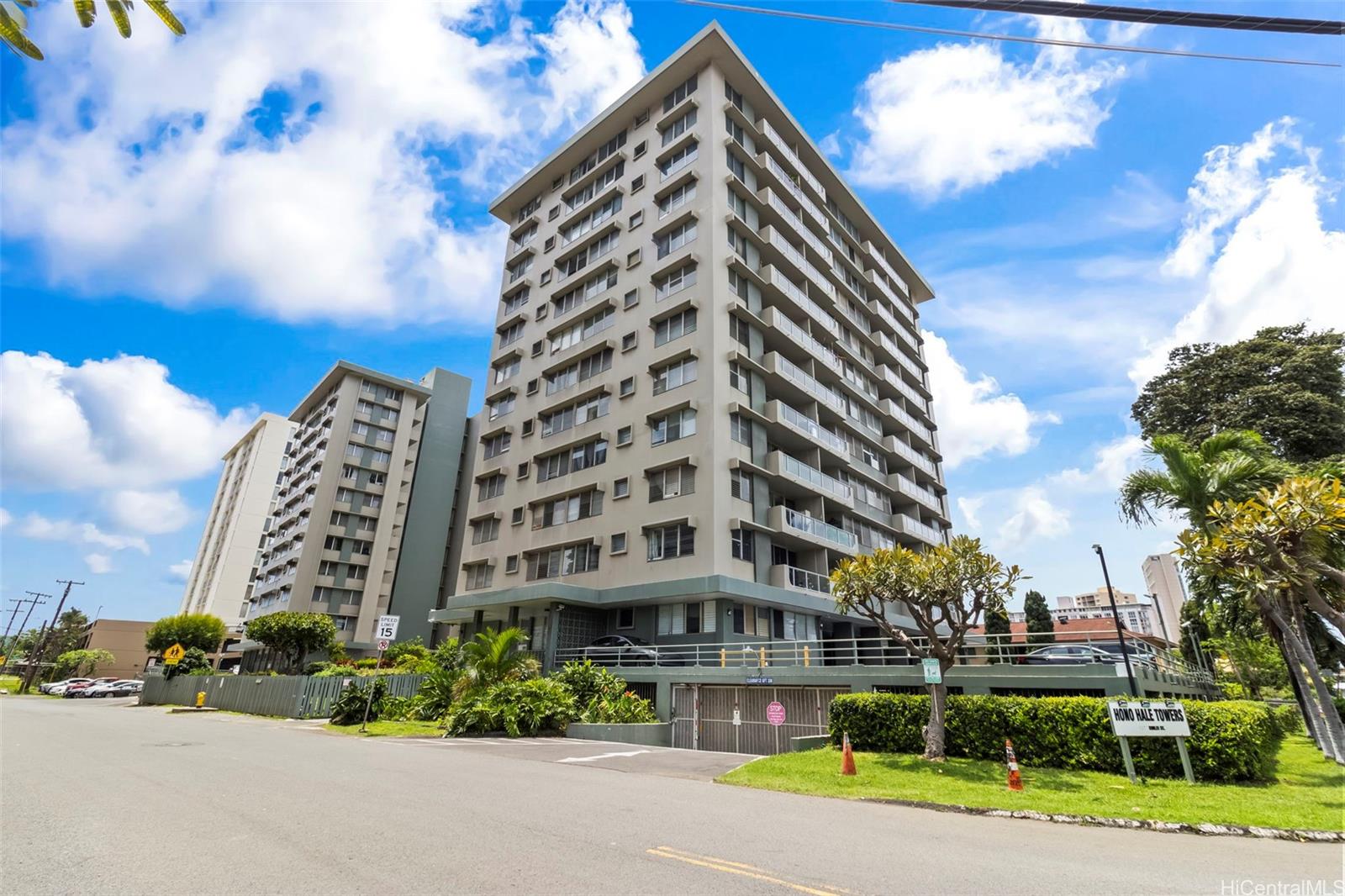 2637 Kuilei Street  Unit A104