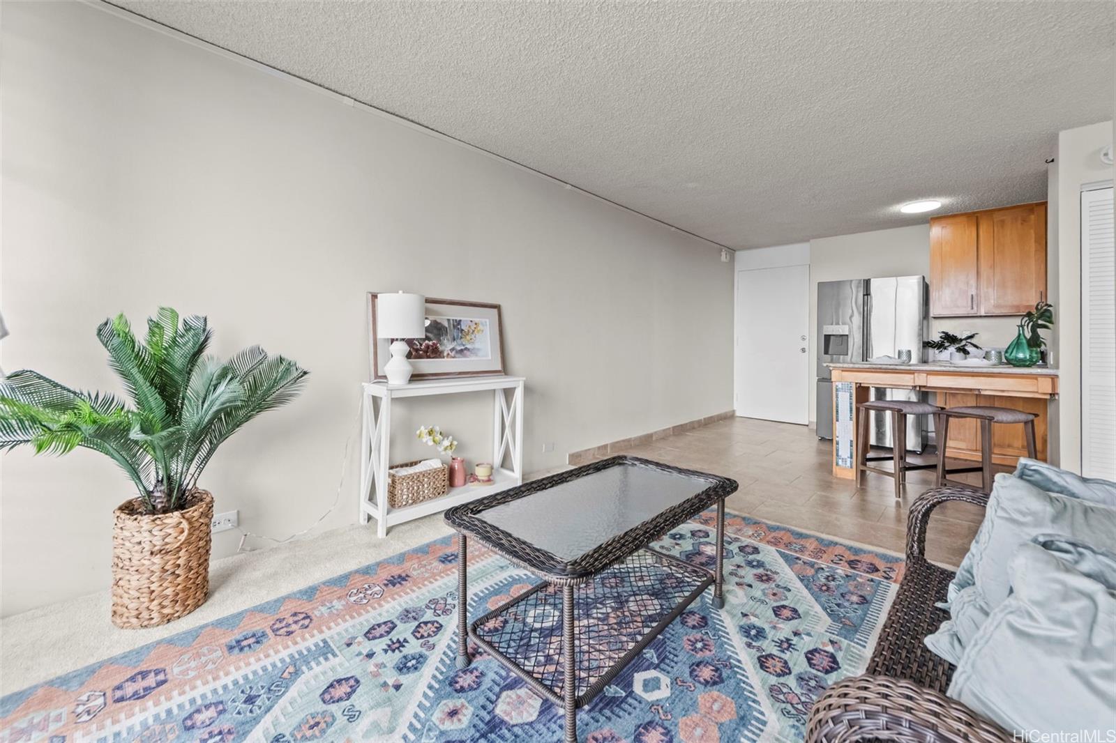2637 Kuilei Street  Unit A104