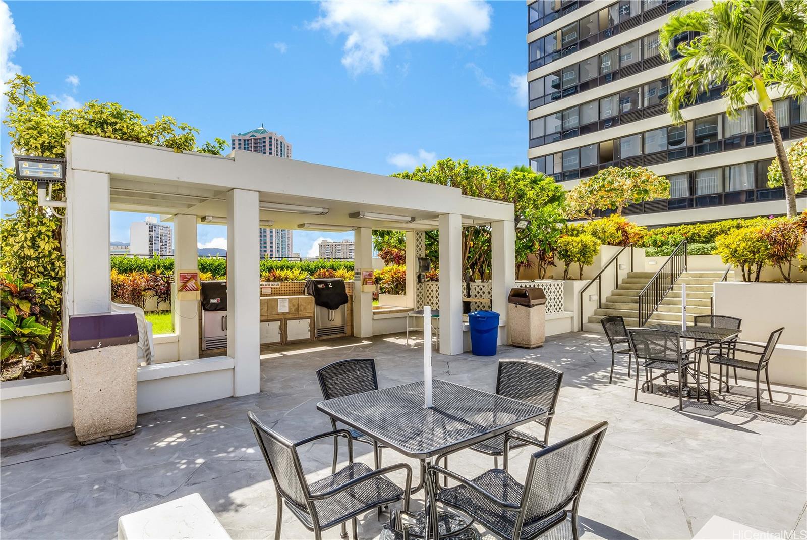 876 Curtis Street  Unit 605