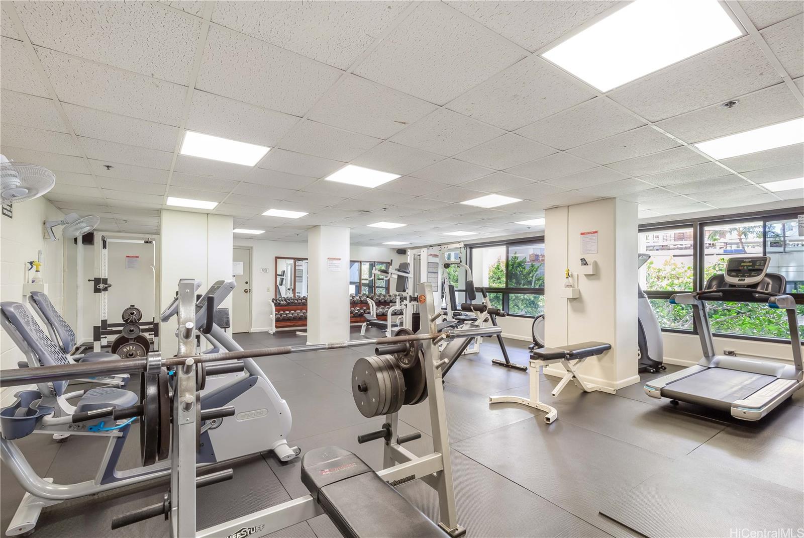 876 Curtis Street  Unit 605