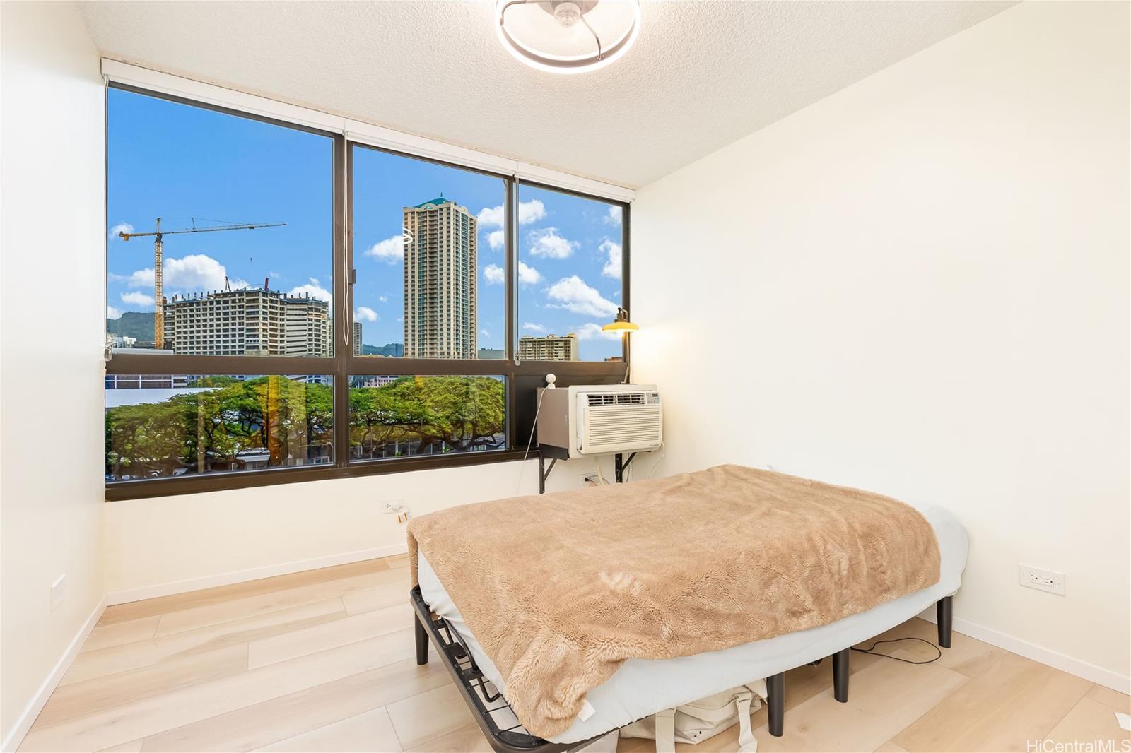876 Curtis Street  Unit 605