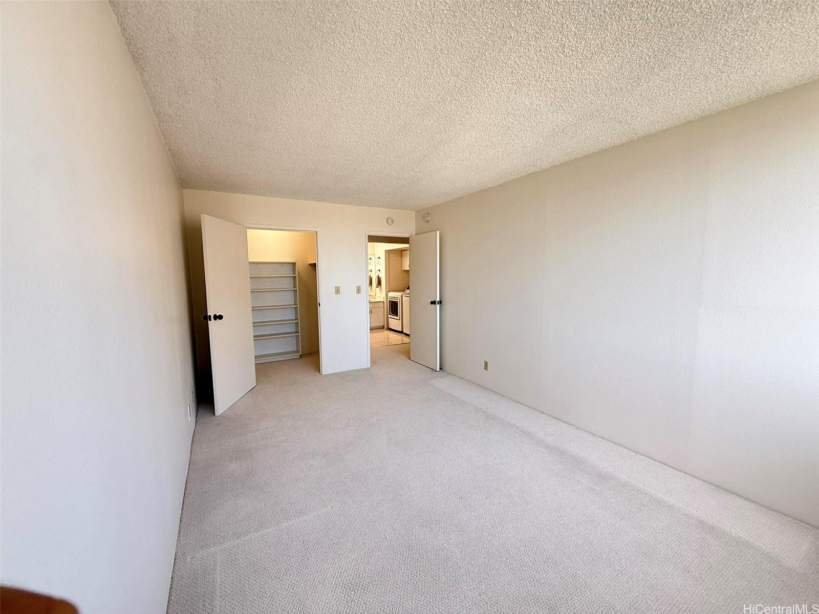 55 S Kukui Street  Unit D2701