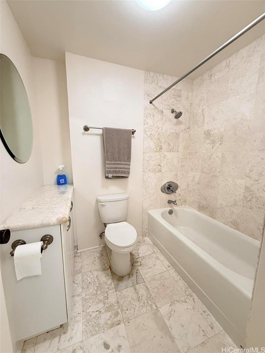 55 S Kukui Street  Unit D2701