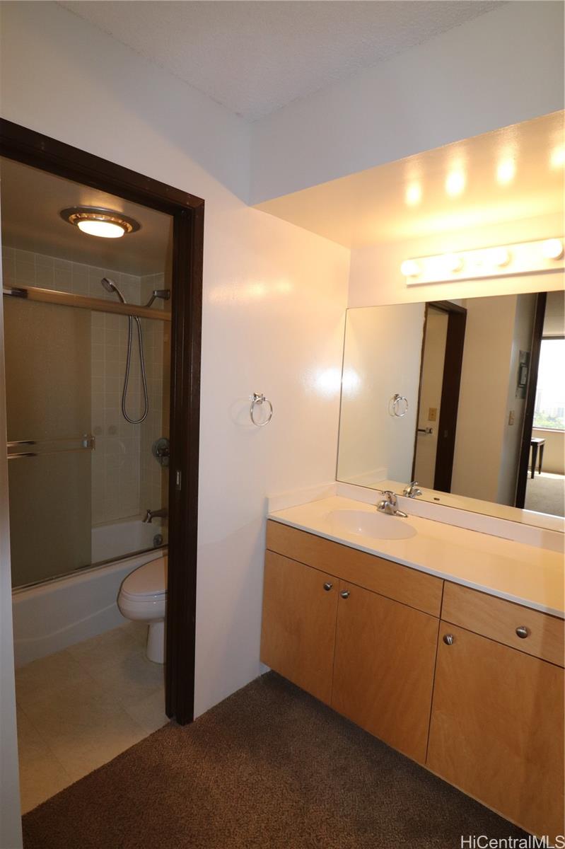 411 Hobron Lane  Unit 2103