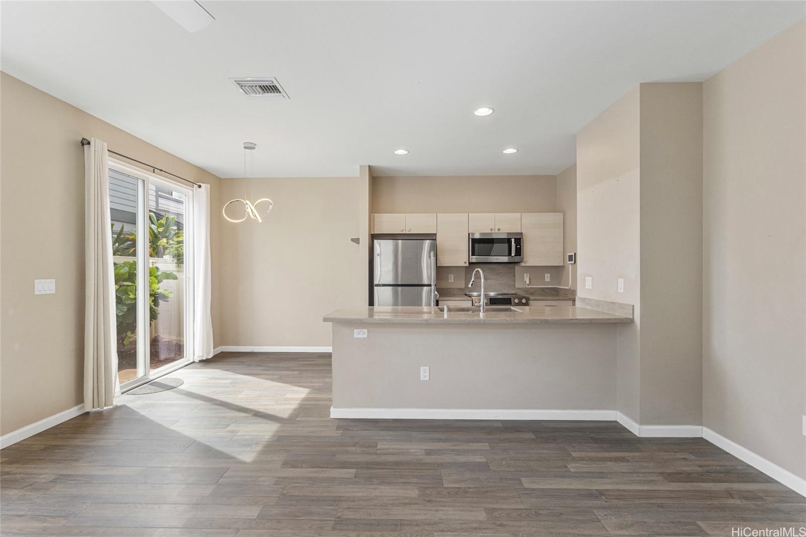 91-1160 Kamakana Street  Unit 503