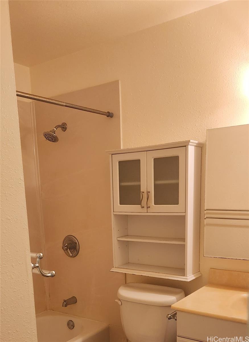 Photo 11 of 22