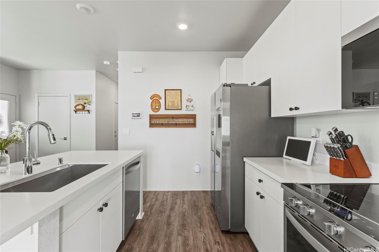 91-4098 Hikuono Street  Unit 30