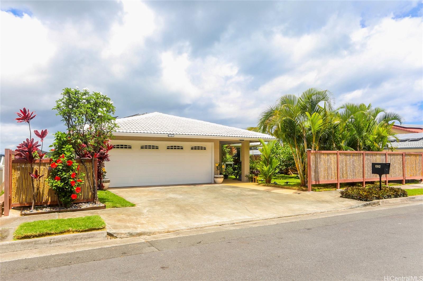 1312 Aupapaohe Street 1312 Aupapaohe Street