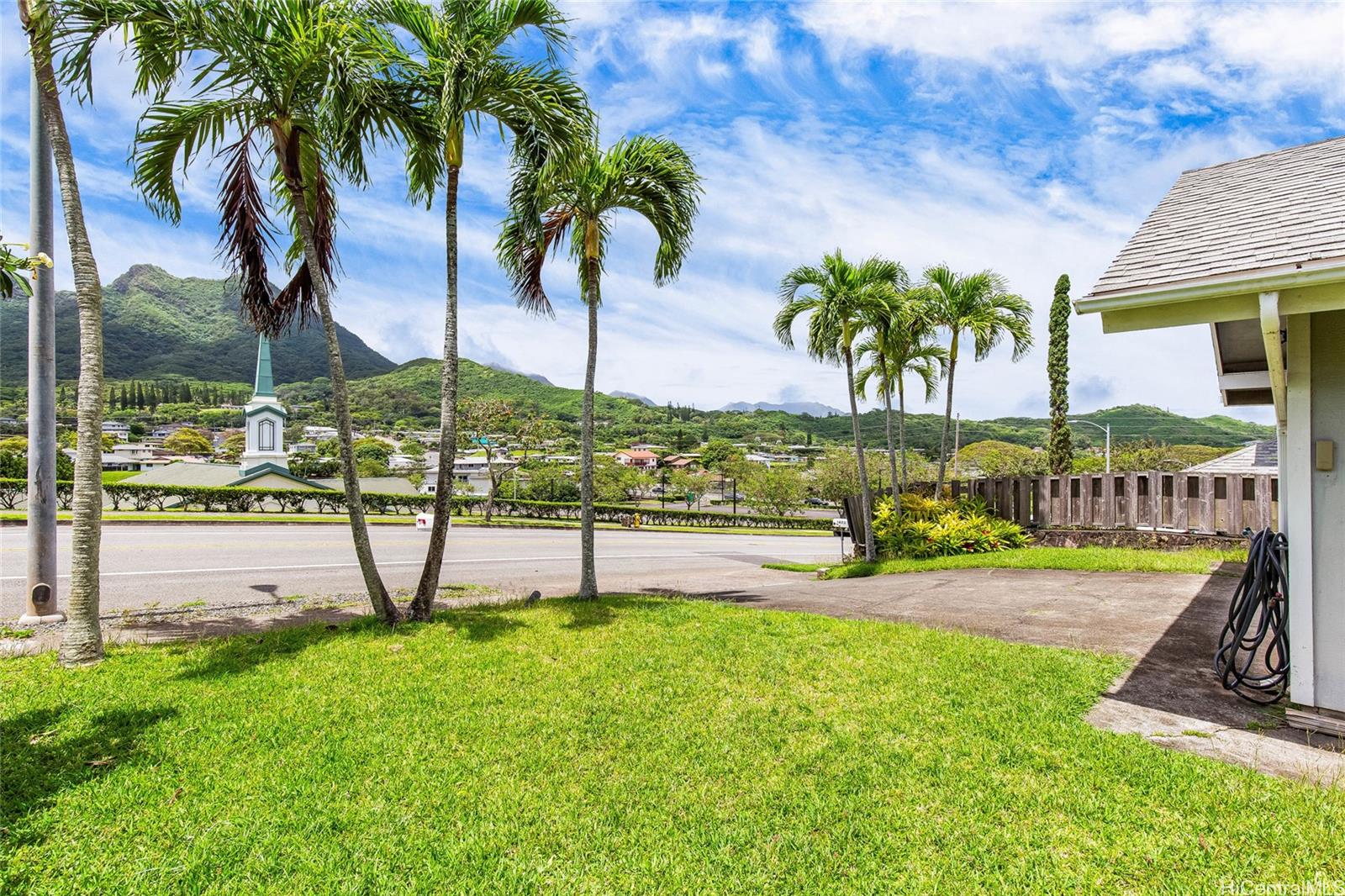 1479 Kanapuu Drive