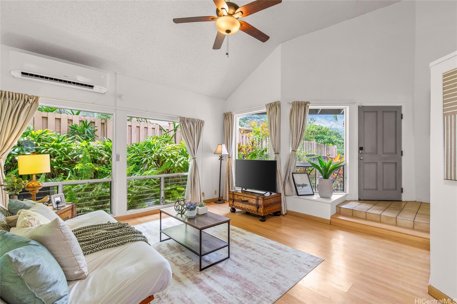 1479 Kanapuu Drive