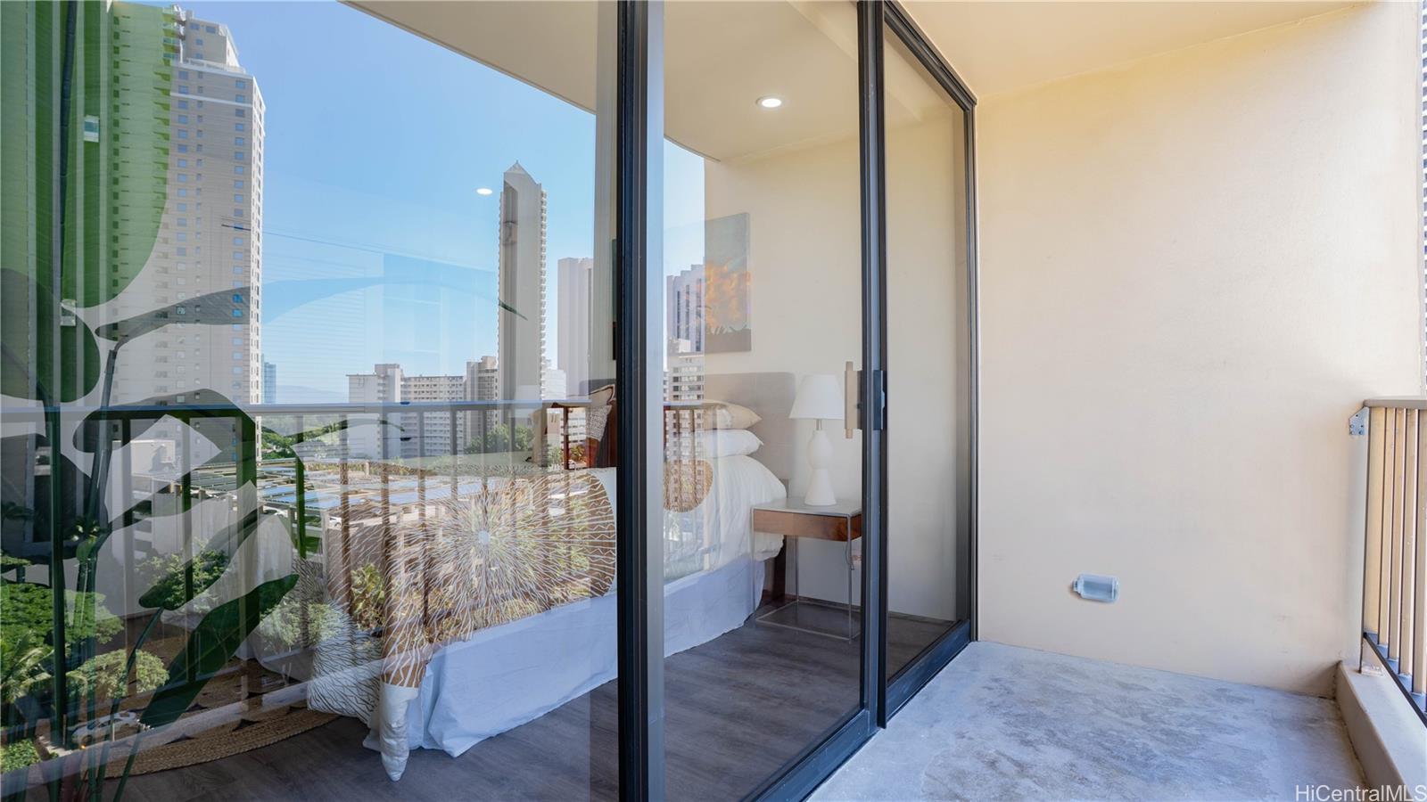 411 Hobron Lane  Unit 1212