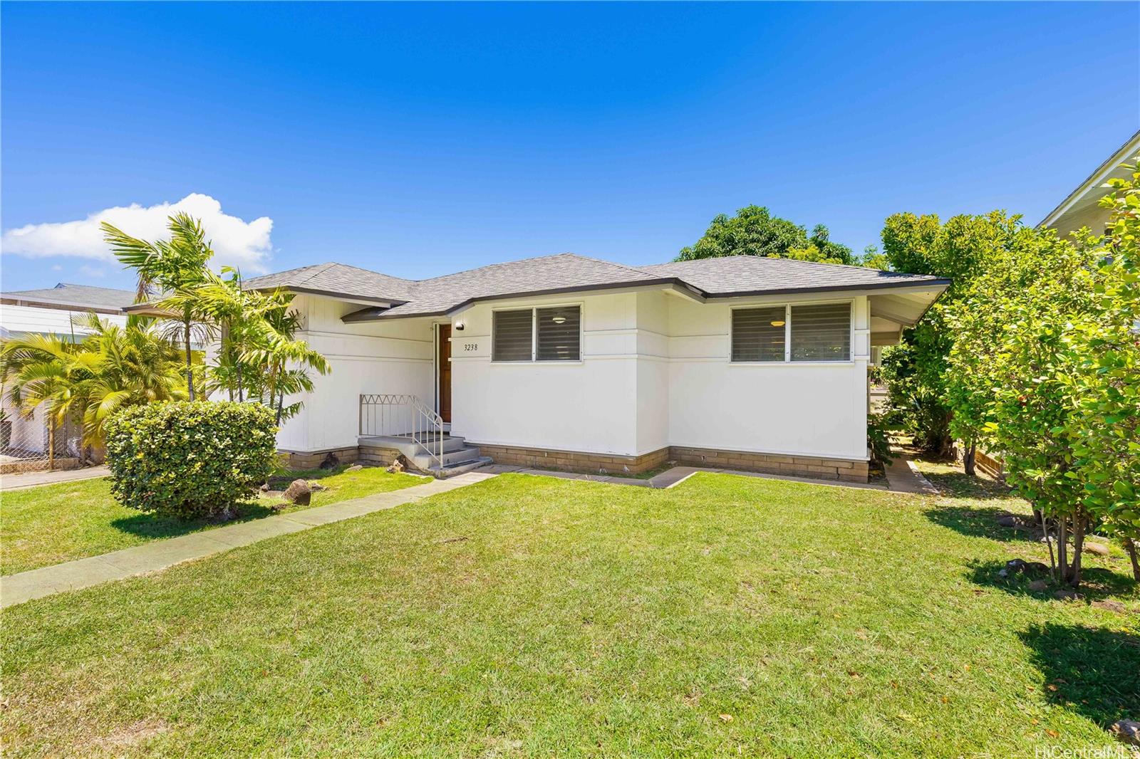 3238 Makini Street