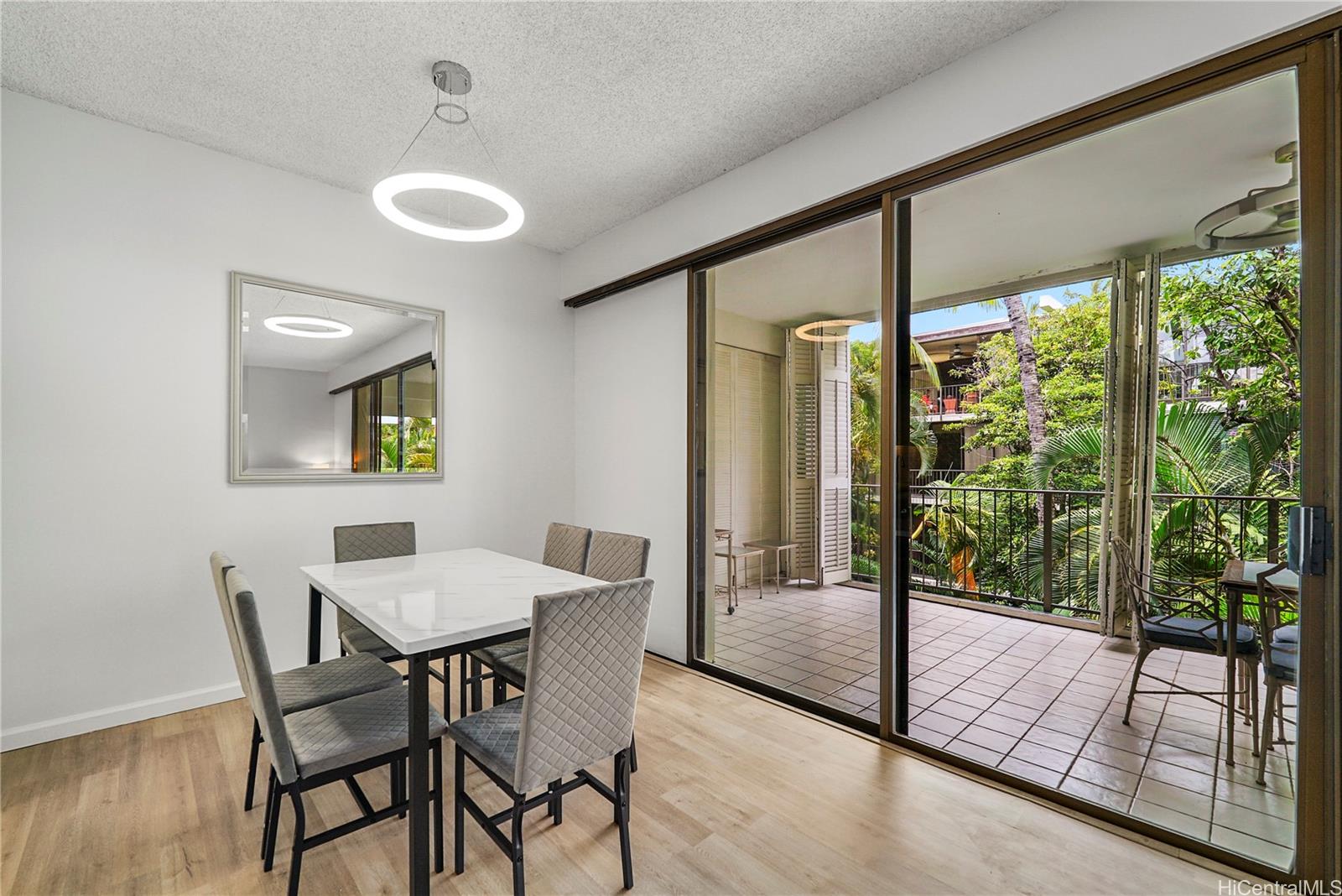 4999 Kahala Avenue  Unit 324