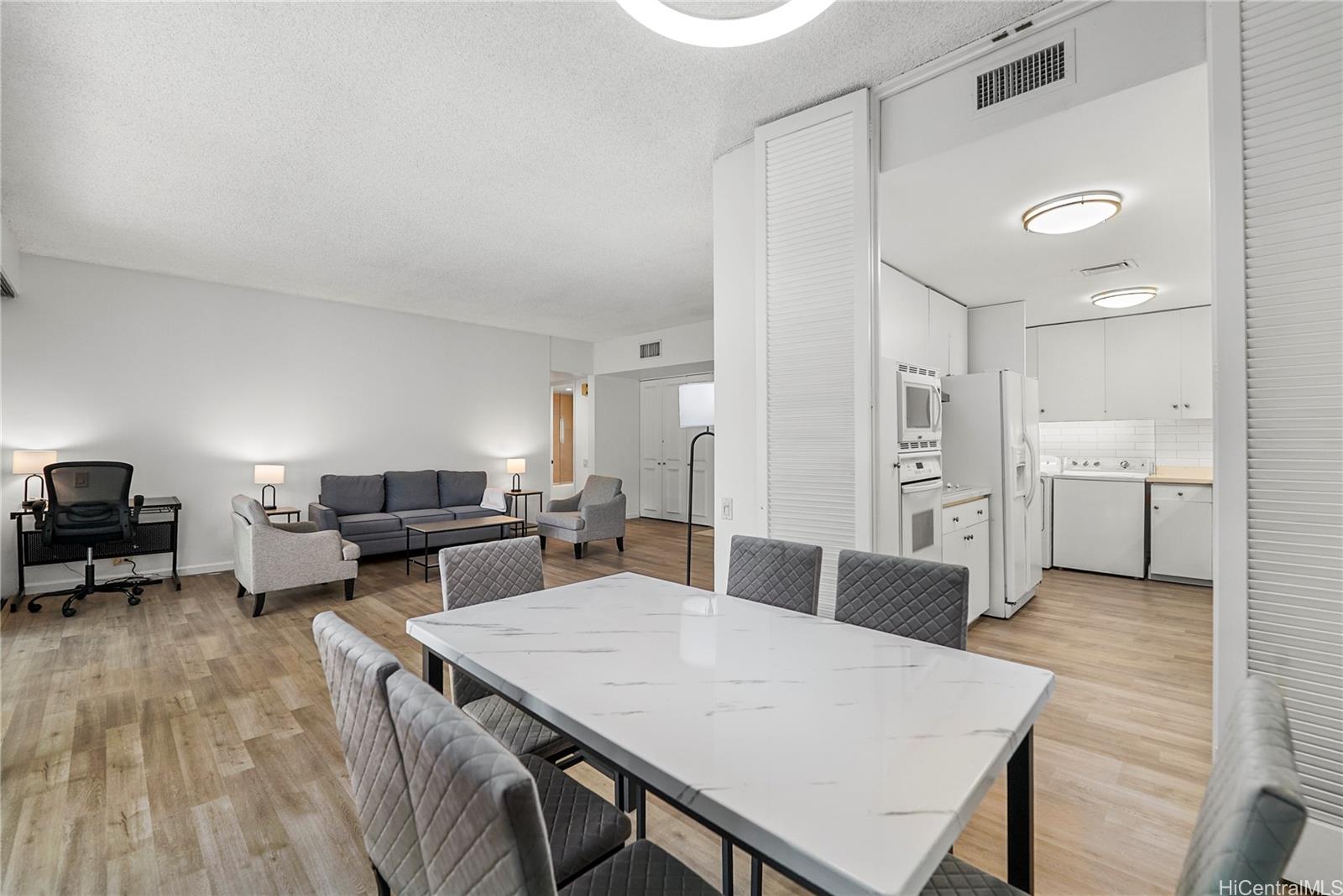 4999 Kahala Avenue  Unit 324