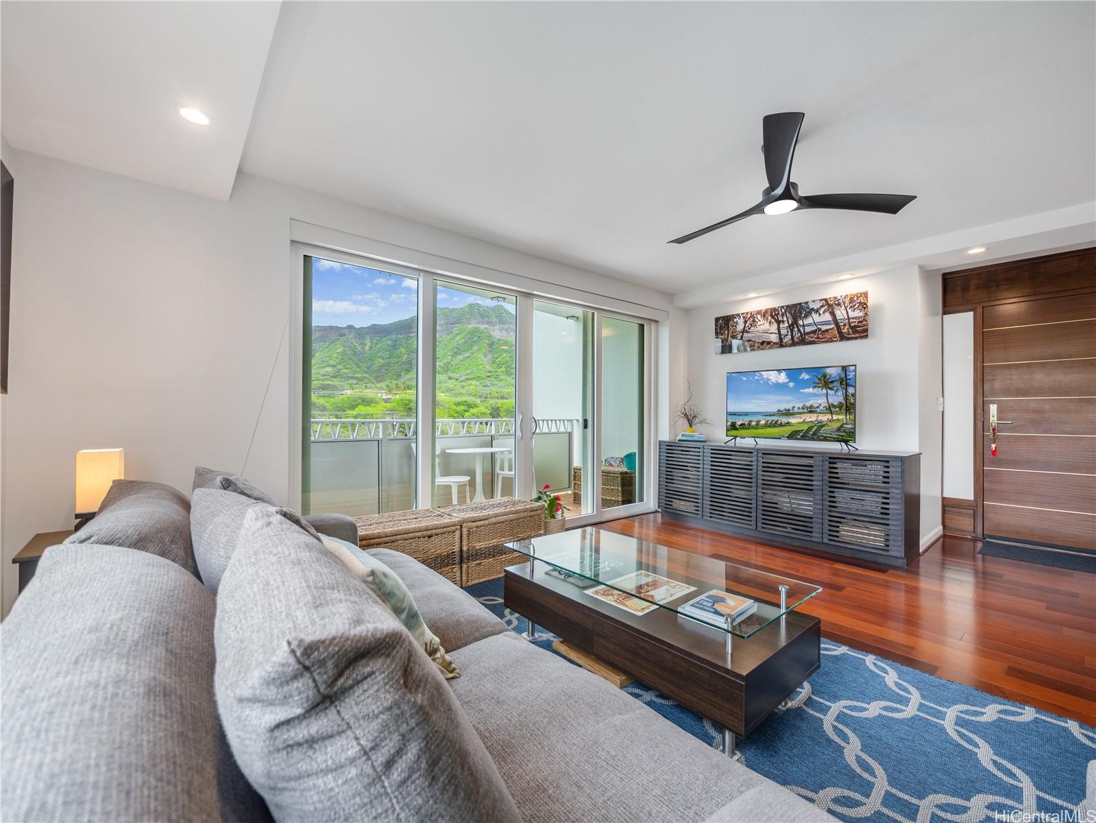 2937 Kalakaua Avenue  Unit 49