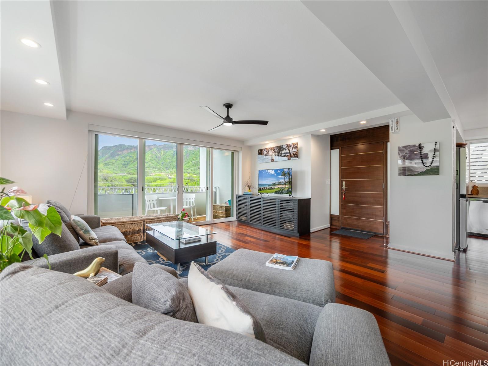 2937 Kalakaua Avenue  Unit 49