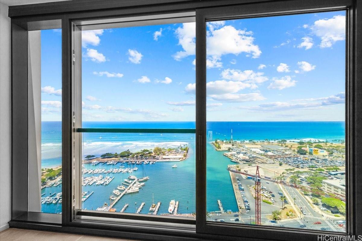 Photo 6 of 25