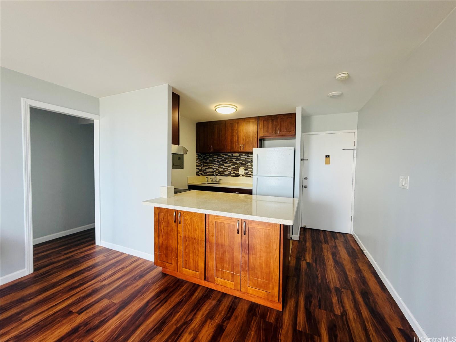 Photo 5 of 25