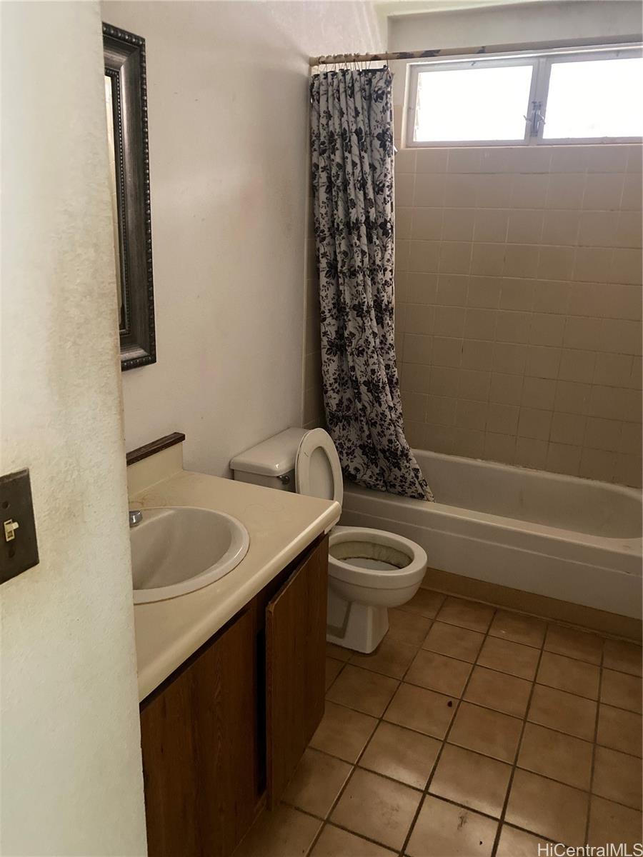 Photo 4 of 8