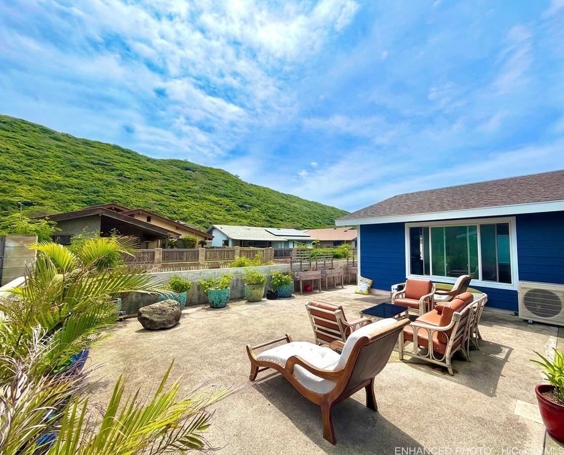 685 Kealahou Street