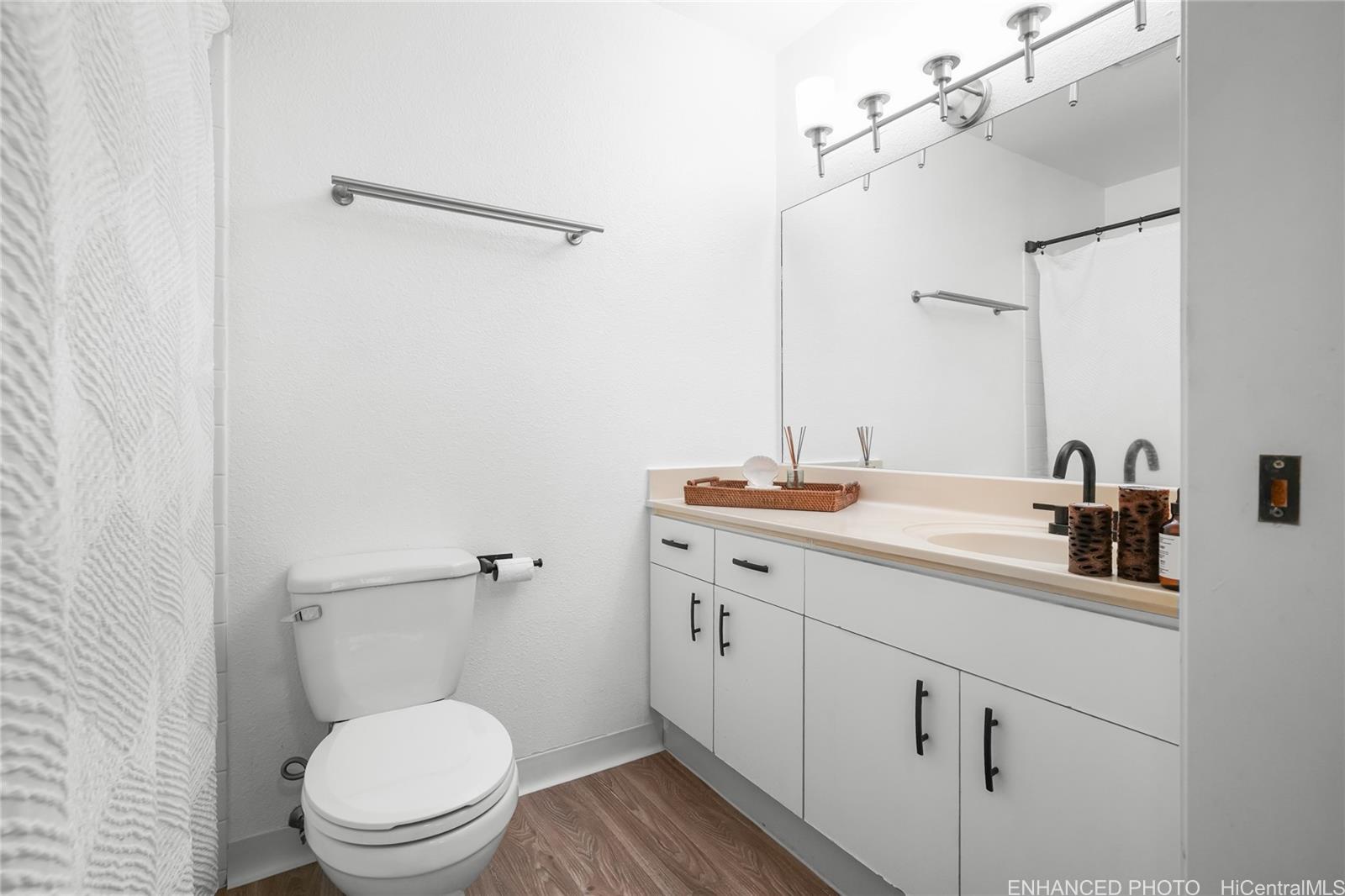 95-802 Wikao Street  Unit R202