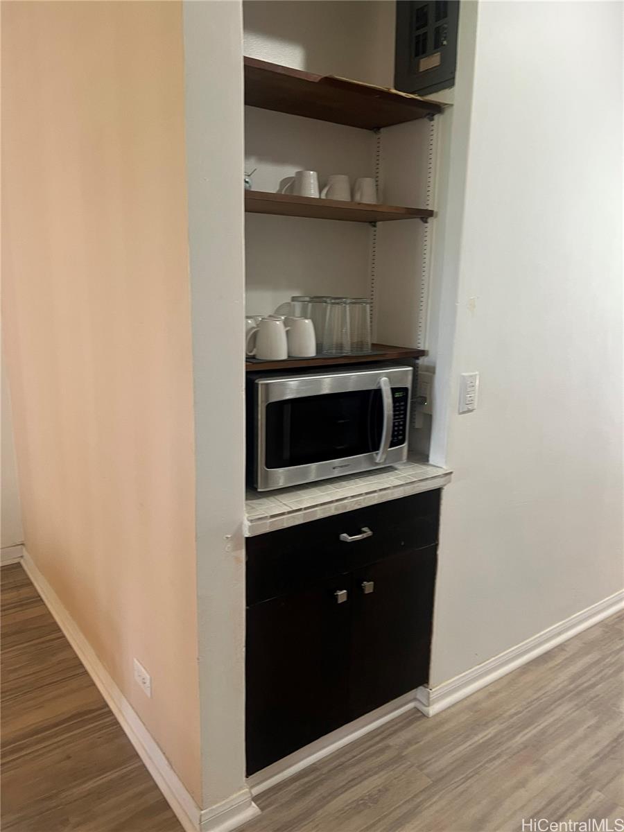 Photo 6 of 25