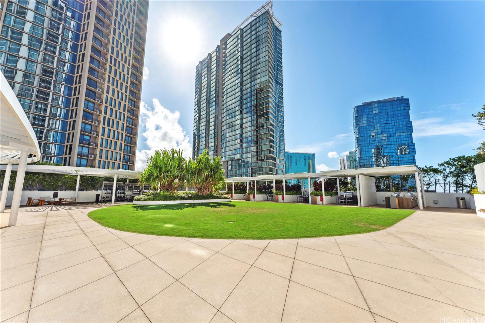 1000 Auahi Street  Unit 633