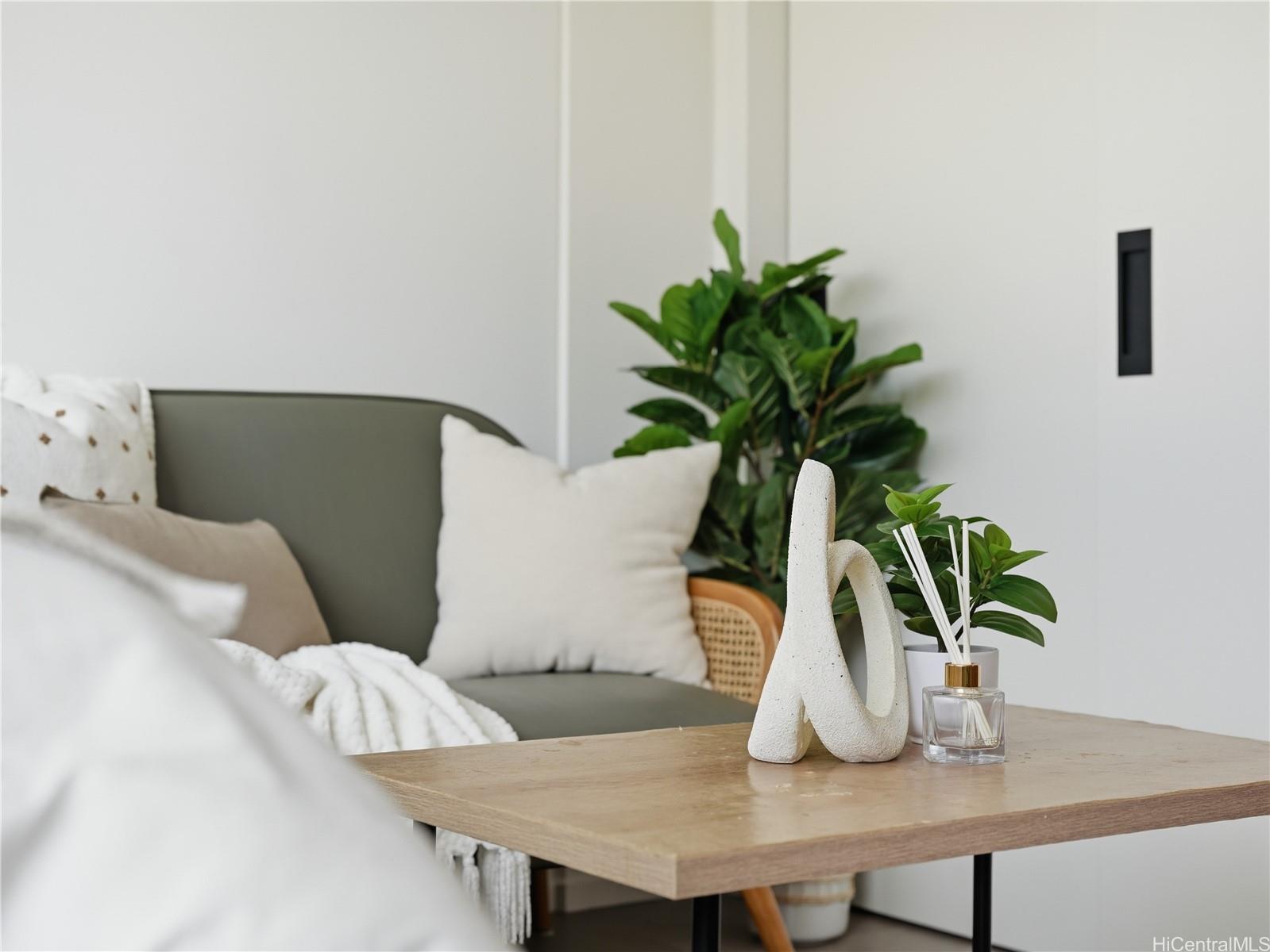 1000 Auahi Street  Unit 633