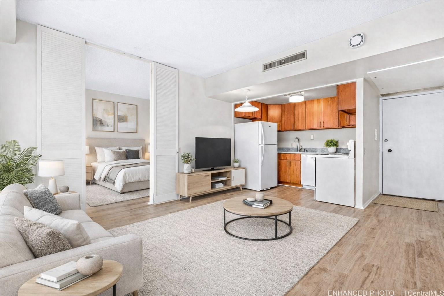 225 Queen Street  Unit 11E