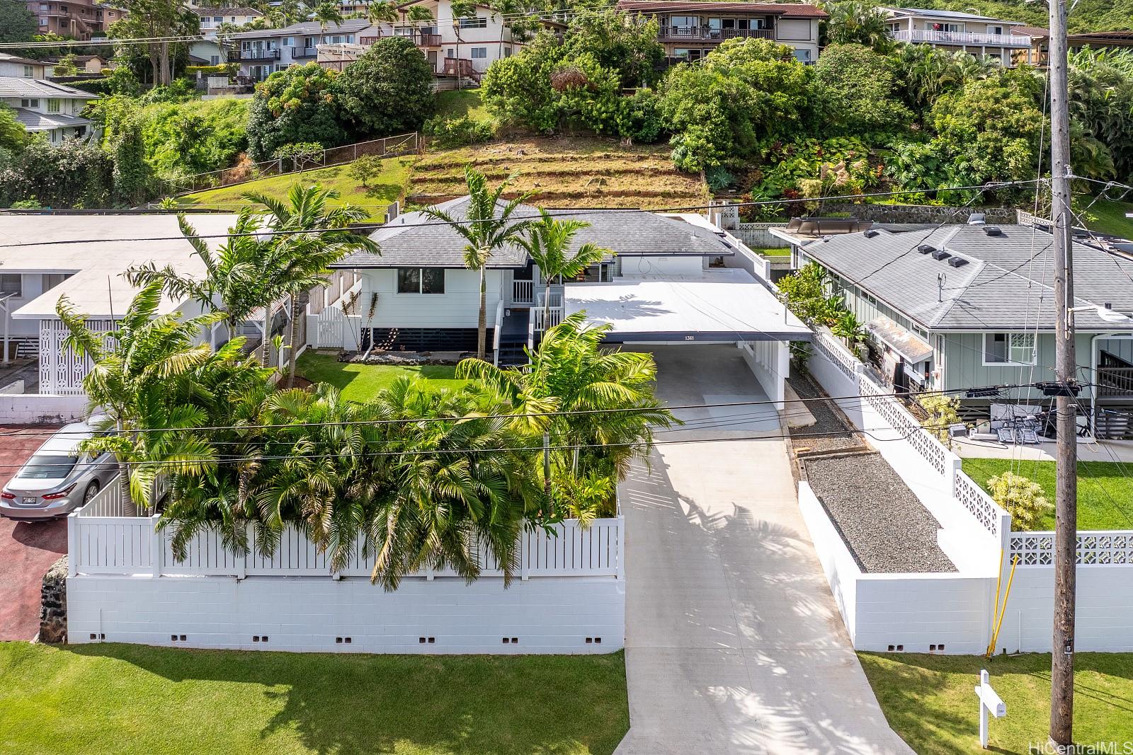 1361 Akalani Loop