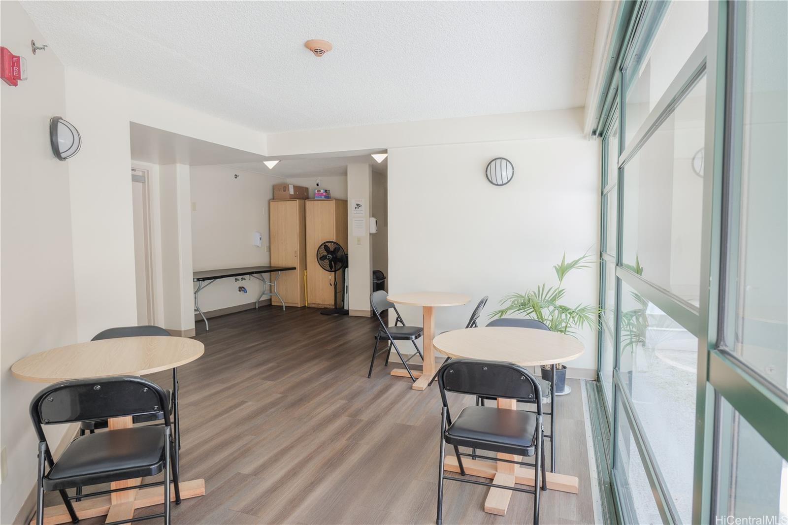 545 Queen Street  Unit 633