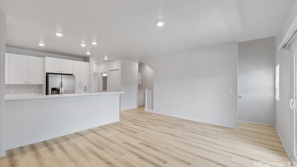 Photo 8 of 22